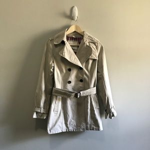 Khaki jacket / trench coat